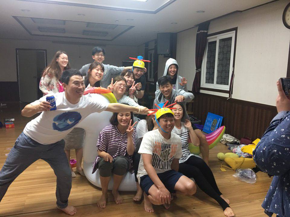 32145384_EYUn0V5R_c521154474522165dd24c3d6306ebc6a43c3d076.jpg